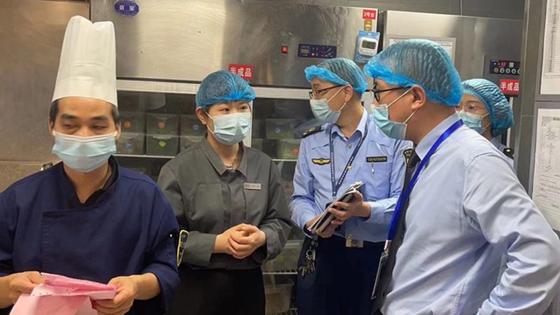 零食品牌贴牌代理，费用构成揭秘**