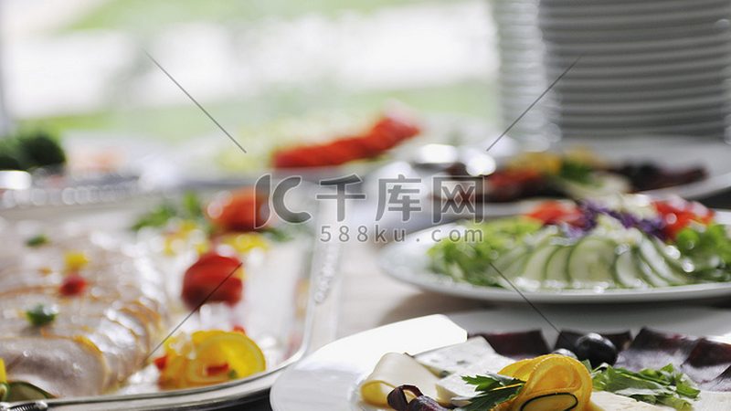 办公室零食批发，如何选择一件代发服务商？**