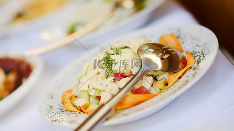 烘焙原料批发价格走势分析：市场动态与策略解读
